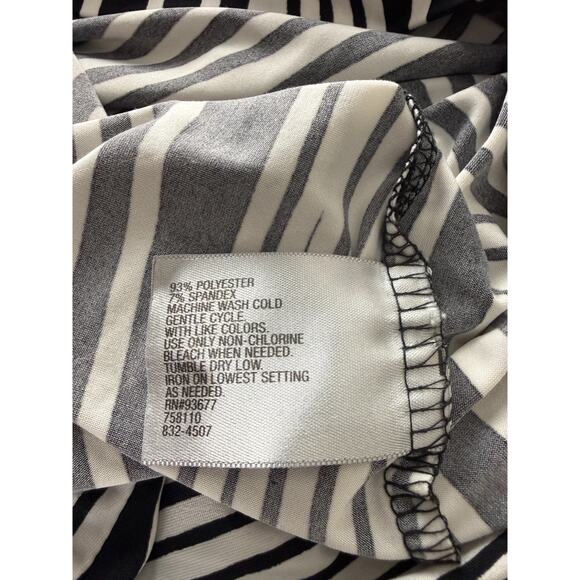 Worthington Sz M Striped Scoop Neck Top White Black Sleeveless Pullover Stretch - Picture 5 of 6